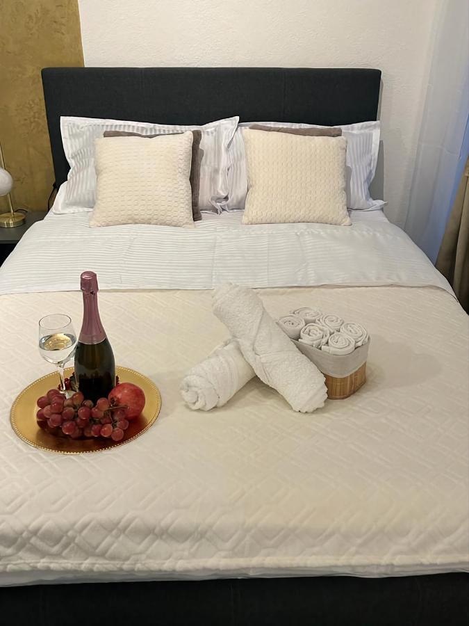 Luxury Mansion Apartment Bucharest Luaran gambar