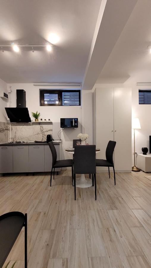 Luxury Mansion Apartment Bucharest Luaran gambar
