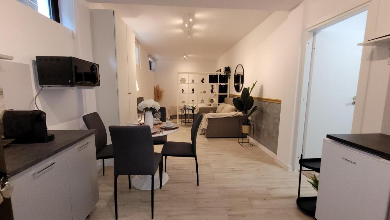 Luxury Mansion Apartment Bucharest Luaran gambar