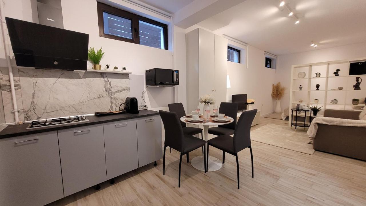 Luxury Mansion Apartment Bucharest Luaran gambar