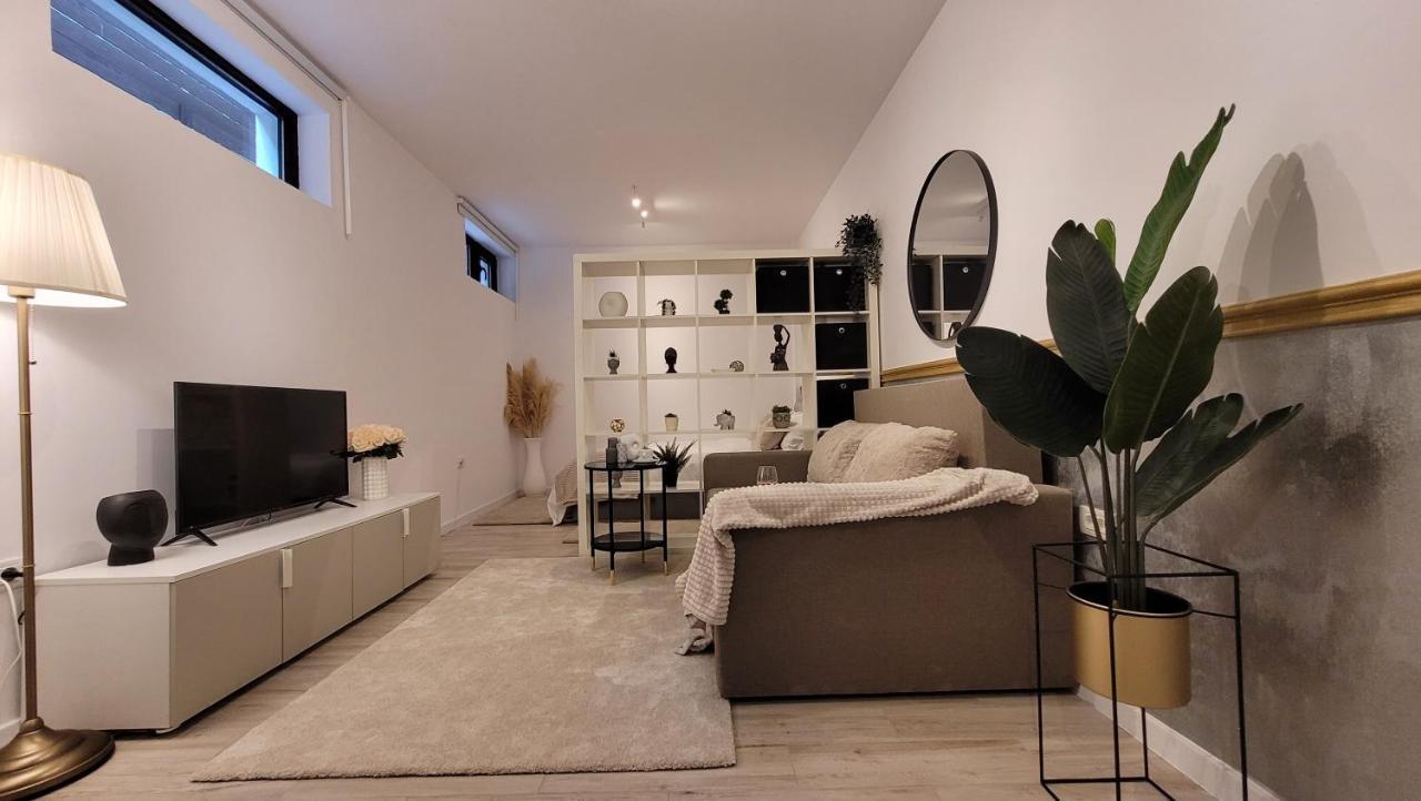 Luxury Mansion Apartment Bucharest Luaran gambar